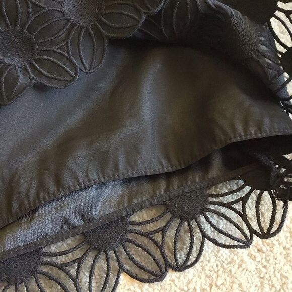 Milly Floral Textured Sheath Short Spaghetti Strap - Picture 7 of 9